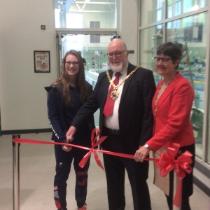 Rebecca Redfern and the Mayor and Mayoress of Worcester open the new centre
